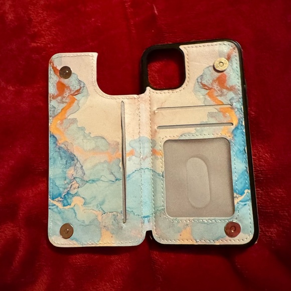 Lot of 10 iphone 11 cases - Picture 4 of 7